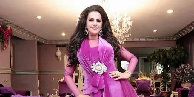 Sosialita Nyata, Ala Alatas Ibunda Tasya Farasya Pakai Tas yang Harganya Nyaris 2 Miliar