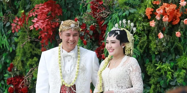 Sosok Via Vallen &#38; Keluarga di Mata Para Tetangganya: Ramah &#38; Dermawan