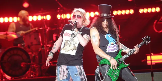 Suara Vokal Axl Rose Tak Seperti Dulu, Penonton GNR Tetap Merasa Puas