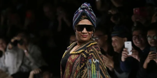 Susi Pudjiastuti Ramaikan Jakarta Fashion Week 2019, Alasannya Terlibat Bikin Teduh