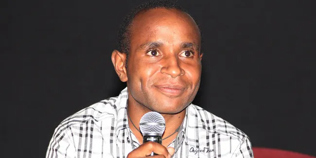 Sutradara 'CINTA DARI WAMENA': Usaha Maximus - Benyamin, 100&