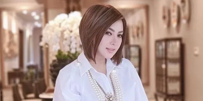 Syahrini Sumbang 5000 APD untuk Lawan COVID-19, Netizen Kok Malah Julid?