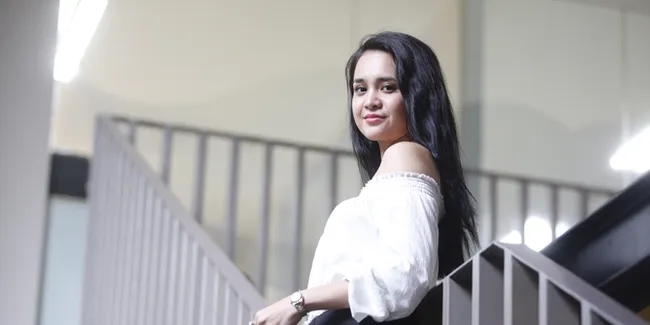 Syuting &#8216;BADAI PASTI BERLALU&#8217; di Bawah Laut, Michelle Ziudith Mengaku Sempat Terluka