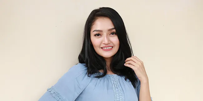Syuting Sinetron Komedi, Siti Badriah Berguru Pada Mastur