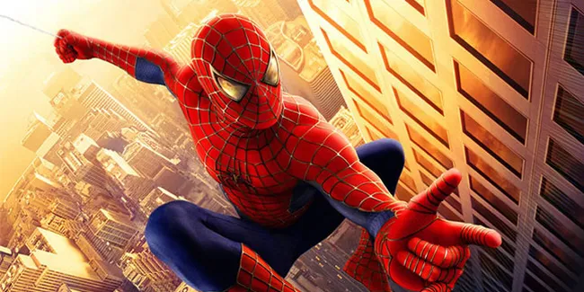 Syuting, Spiderman Mengintip Dari Atas Gedung