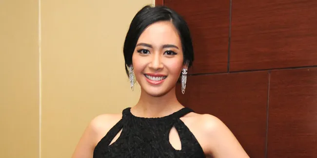 Tak Harus Tampil Sempurna, Elvira Devinamira Ketagihan Main Film