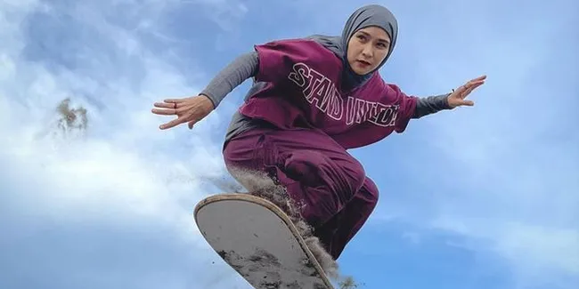 Tak Pernah Hang Out Sejak Awal Pandemi, Zaskia Adya Mecca Bahagia Bisa Kumpul-Kumpul di Tempat Umum Lagi