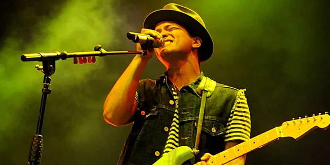Tak Sabar, Penggemar Bruno Mars Semangat Nyanyi 'Indonesia Raya'