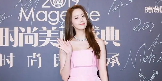 Tampak Cantik di Foto Tanpa Editan, Yoona SNSD Jadi Pembicaraan di China