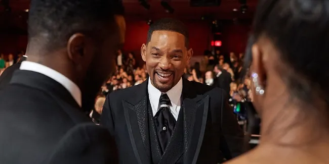 Tampar Chris Rock di Panggung OSCAR 2022, Will Smith Akhirnya Minta Maaf