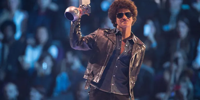 Tampil Bareng, Bruno Mars Ajak Red Hot Chili Peppers?