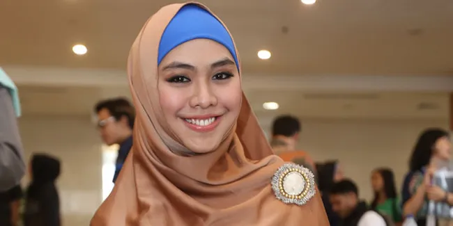 Tanpa Ragu, Oki Setiana Dewi Siap Tinggalkan Suami dan Anak