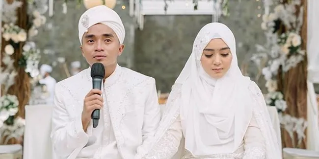 Taqy Malik Posting Momen Mesra Bareng Istri Akui Baru Rasakan Nikmatnya Menikah, Sindir Salmafina Sunan?