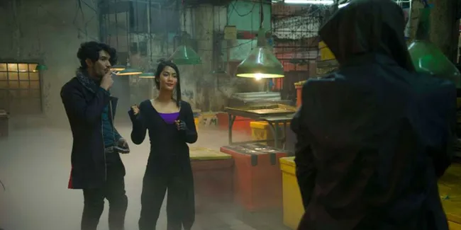 Tara Basro dan Reza Rahadian Terluka di Episode 3 HALFWORLDS!