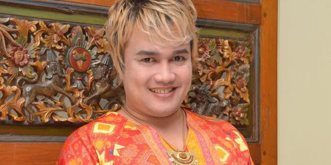 Tata Liem Koleksi Batik Sejak 1997