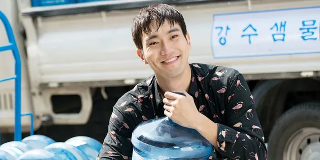 Teaser Drama 'REVOLUTIONARY LOVE', Choi Siwon Perlihatkan Karakternya Yang Kocak