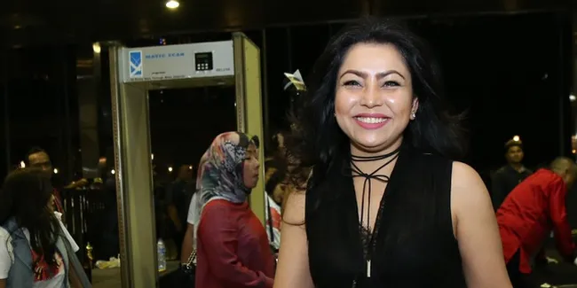 Tempati Rumah Baru & Pesta Anniversary, Mayangsari Undang Sahabat