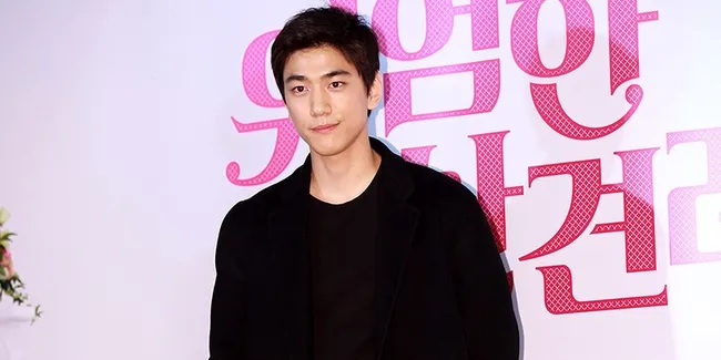 Terlibat Noona Romance Drama Baru, Sung Joon Tampil Cool Abis
