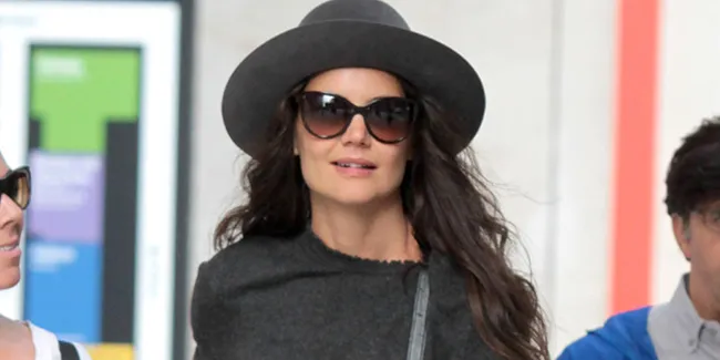 Ternyata Rambut Katie Holmes Sudah Beruban