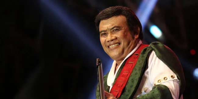 Ternyata Rhoma Irama Sering Tidur Sambil Peluk Kaleng Cokelat
