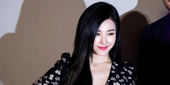 Tiffany SNSD Dilamar Penggemar Lewat Pesan di Gedung Tertinggi Taiwan