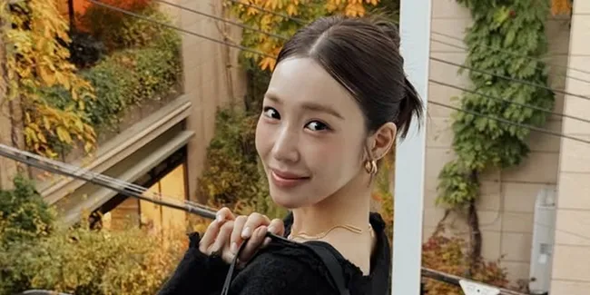 Tiffany Young Bakal Rilis Album 11 Mei, Teken Kontrak dengan Label Baru