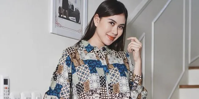 Tujuh Bulan Pasca Melahirkan, Syahnaz Sadiqah Kini Sudah Dapat Body Goals Lagi