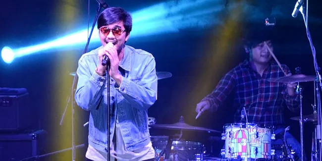 Turuti Permintaan Anak, Duta So7 Habiskan Tahun Baru di Jakarta