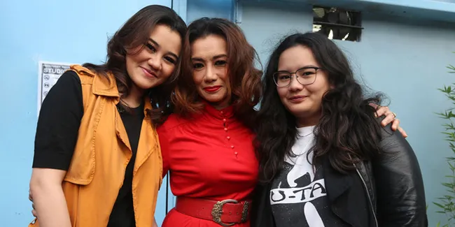 Ulang Tahun ke-41, Reza Artamevia Ditemani Aaliyah dan Zahwa