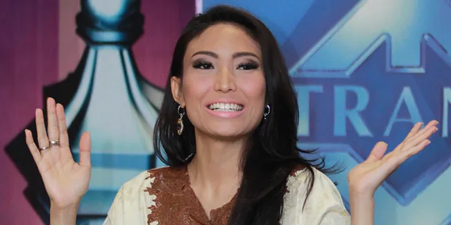 Ultah, Ayu Dewi Malah Senang Dikerjain