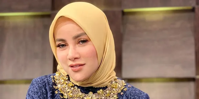 Unggah Foto Berhijab, Olla Ramlan Ternyata Sudah Ingin Hijrah Sejak Tahun Lalu