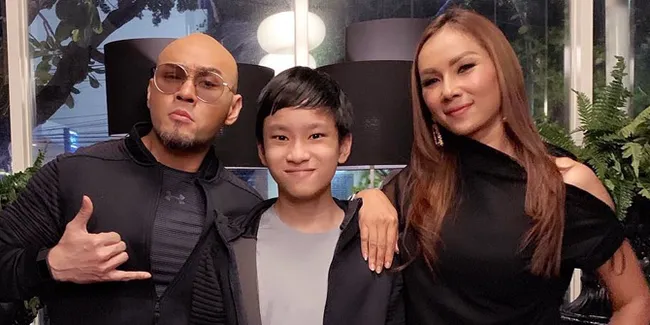 Ungkapan Manis Kalina di Hari Ultah Deddy Corbuzier, Bahas Sabrina Juga