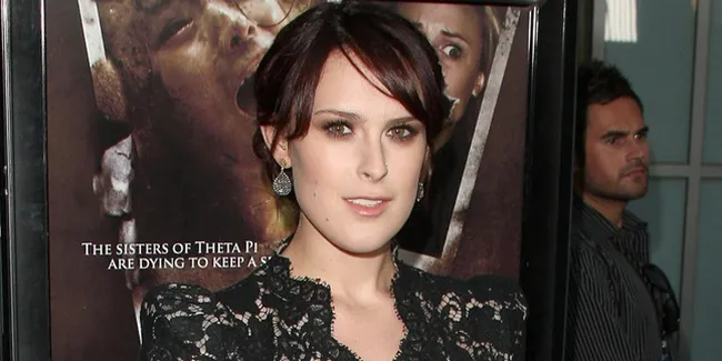 Ups, Putri Bruce Willis Ditilang Polisi!