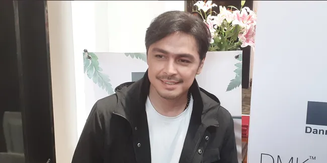 Usia Sudah 50 Tahun, Thomas Djorghi Sering Dikira Adik Sultan Djorghi