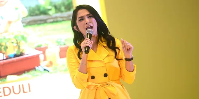 Ussy Sulistiawaty Bangga Bisa Jauhkan Anak-Anak Dari Gadget