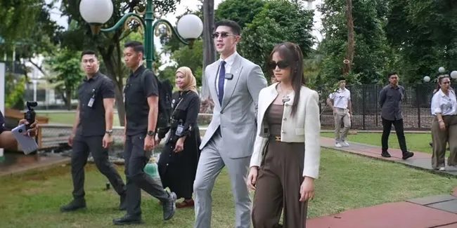 Verrell Bramasta & Fuji, Lebih dari Teman atau Hanya Konten?