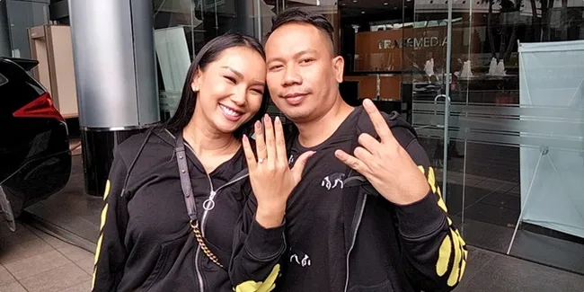 Vicky Prasetyo dan Kalina Ocktaranny Cerita Keseruan Prewed di Bali