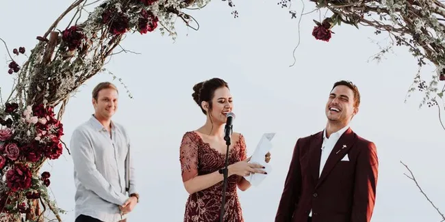 Video Romantis Resepsi Pernikahan Raisa - Hamish Daud di Bali, Penuh Kebahagiaan