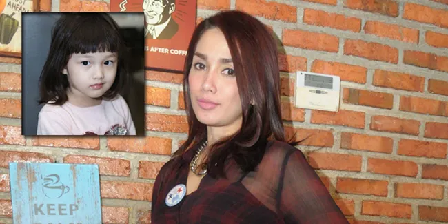 [VIDEO] Temani Ussy Sulistiawaty Ngaji, Elea Nangis Tersedu-Sedu