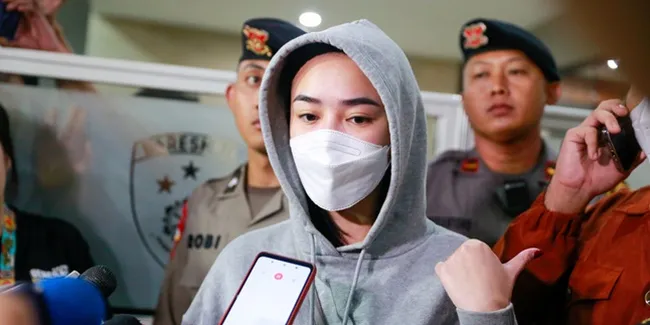 Waduh! Nomor HP-nya Dijadikan Kontak Darurat, Amanda Manopo Diteleponin Jasa Pinjol