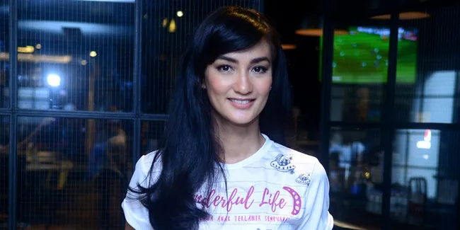 'WONDERFUL LIFE', Film Pertama Rio Dewanto Produseri Sang Istri