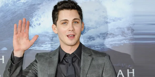 Yay! Si Ganteng Logan Lerman Main Film Lagi