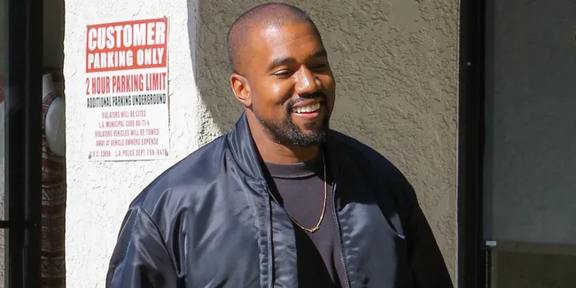 'YE' Kanye West Kini Rajai Billboard 200 Album Chart