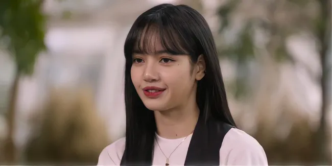 YG Entertainment Umumkan Tanggal Pasti Debut Solo Lisa BLACKPINK