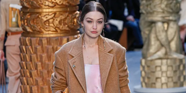 Yolanda Hadid Posting Foto Terbaru Bayi Gigi dan Zayn Malik, Netizen Heboh