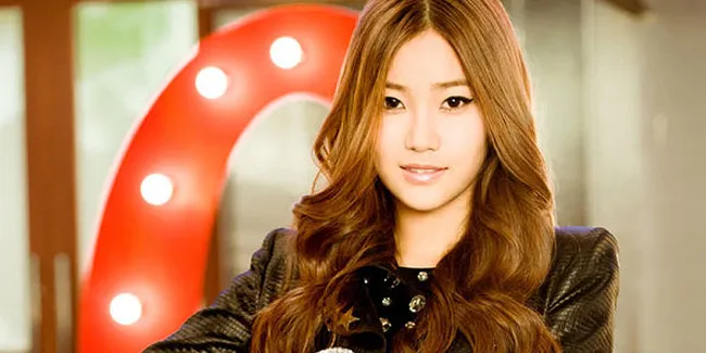 Yuna AOA Nyanyikan OST Drama 'The Future Choice'