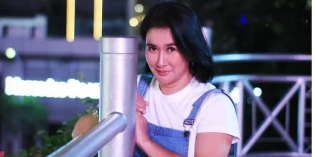 Yurike Prastika Posting Foto Tidur Tanpa Atasan, Bikin Netizens Kepanasan