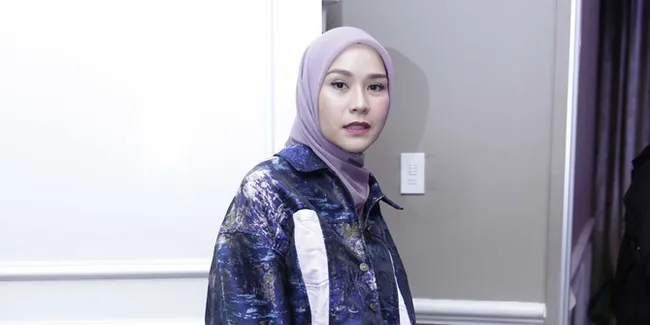 Zaskia Adya Mecca Sakit Bareng Anak-Anaknya, Kompak Opname Berlima