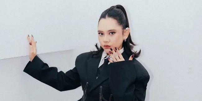 Ziva Magnolya Beradu Akting dengan Vino G Bastian di 'AYAH, AKU MAU CERITA'