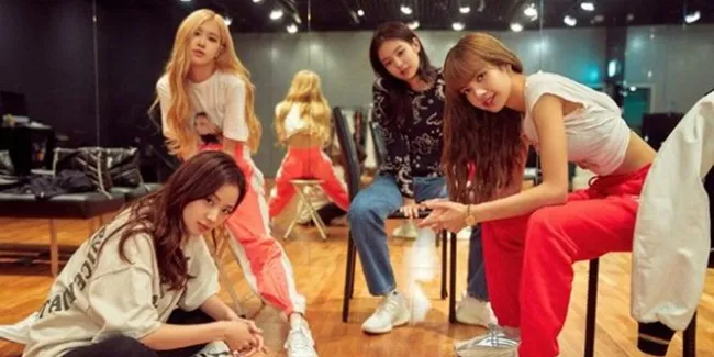 12 Foto Masa Kecil BLACKPINK Banjir Pujian Karena Gak Jauh Beda dengan Sekarang, Bukti No Oplas?